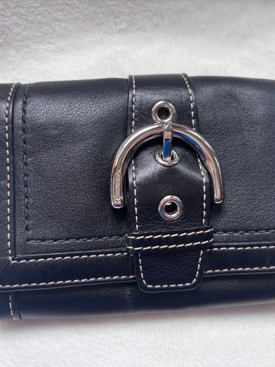 Coach Handbags - VIntage Coach Trifold Wallet in black